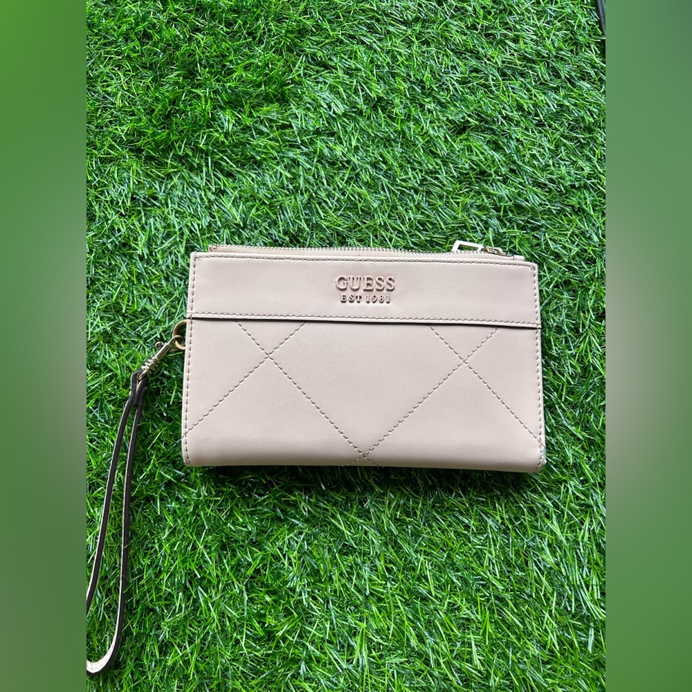 Guess Wallet